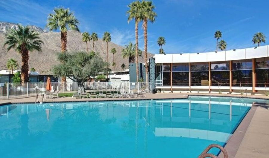 1111 E Palm Canyon Dr, Palm Springs, CA 92264 - 1 Beds, 1 Bath