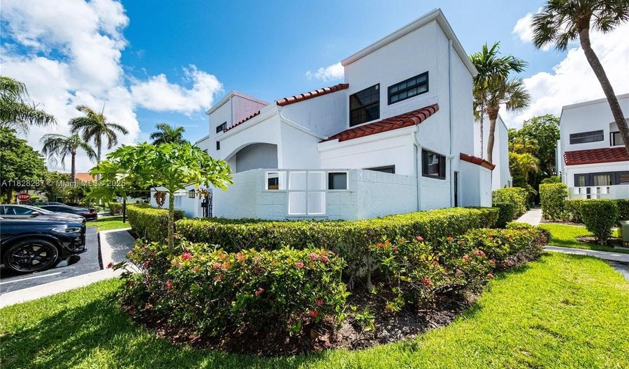 20945 Bay Ct 134-3, Aventura, FL 33180 - 3 Beds, 3 Bath