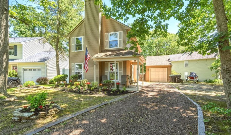 11 WINDINGBROOK Ct, Atco, NJ 08004 - 2 Beds, 3 Bath