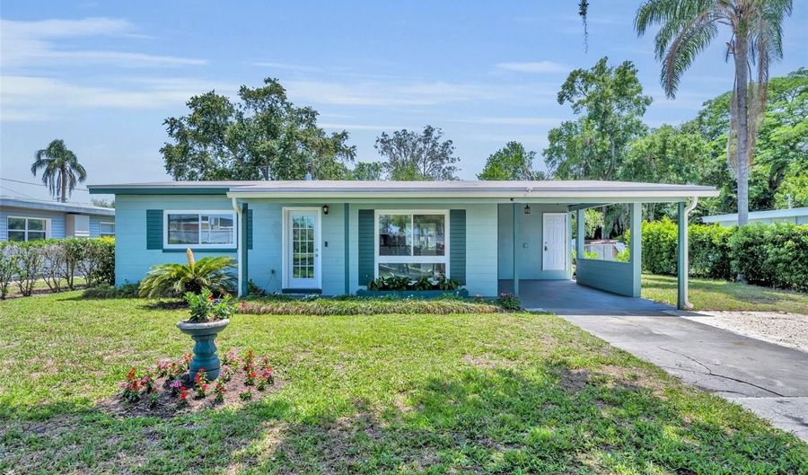 1120 COURTLAND St, Orlando, FL 32804 - 3 Beds, 2 Bath