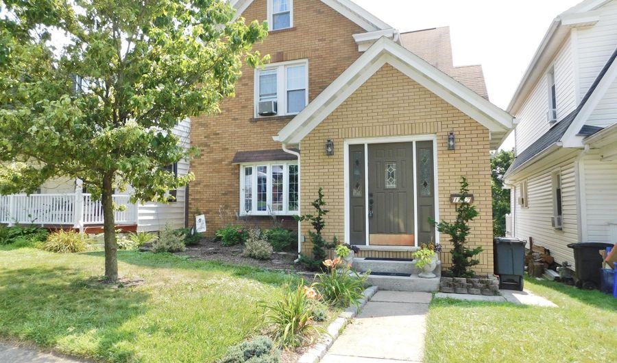 1217 25th Ave, Altoona, PA 16601 - 3 Beds, 3 Bath