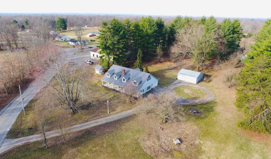 3621 Tunnelton Rd, Bedford, IN 47421 - 4 Beds, 3 Bath