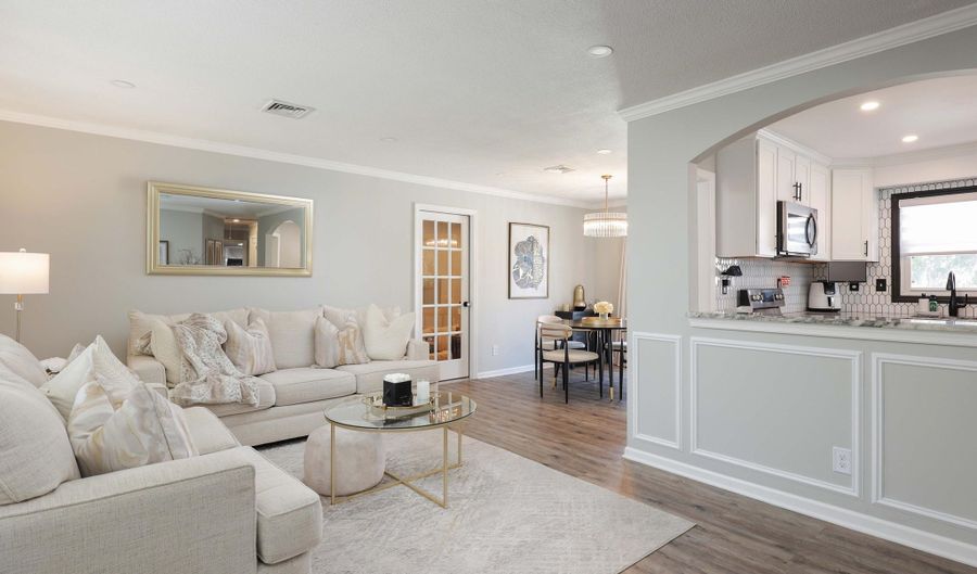 28 Birch St, Beachwood, NJ 08722 - 3 Beds, 1 Bath