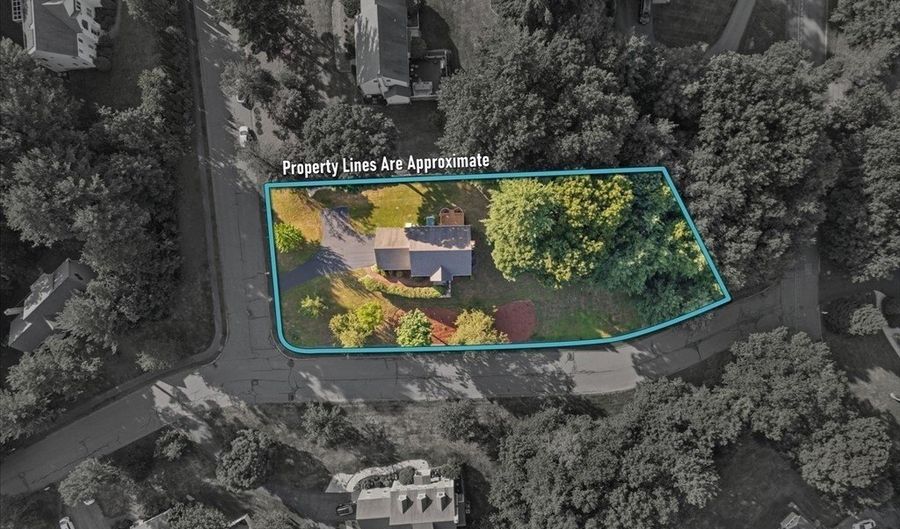 22 Fiske Rd, Ashland, MA 01721 - 4 Beds, 3 Bath