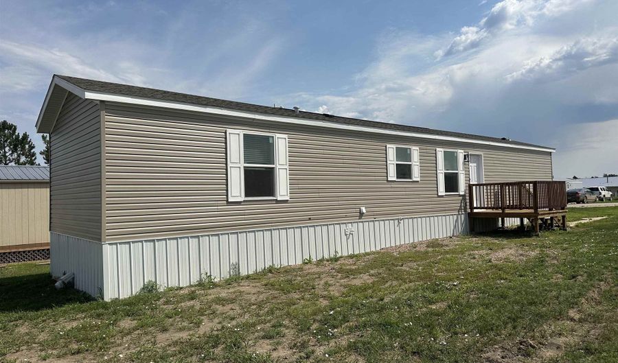 314 Summit St, Belle Fourche, SD 57717 - 3 Beds, 2 Bath
