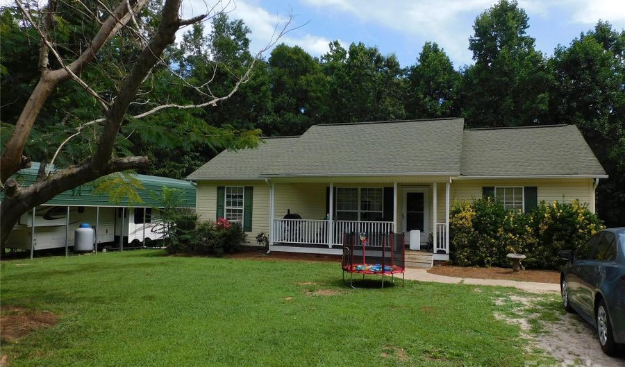 14440 W Highway 55 Hwy, Blacksburg, SC 29702 - 3 Beds, 2 Bath