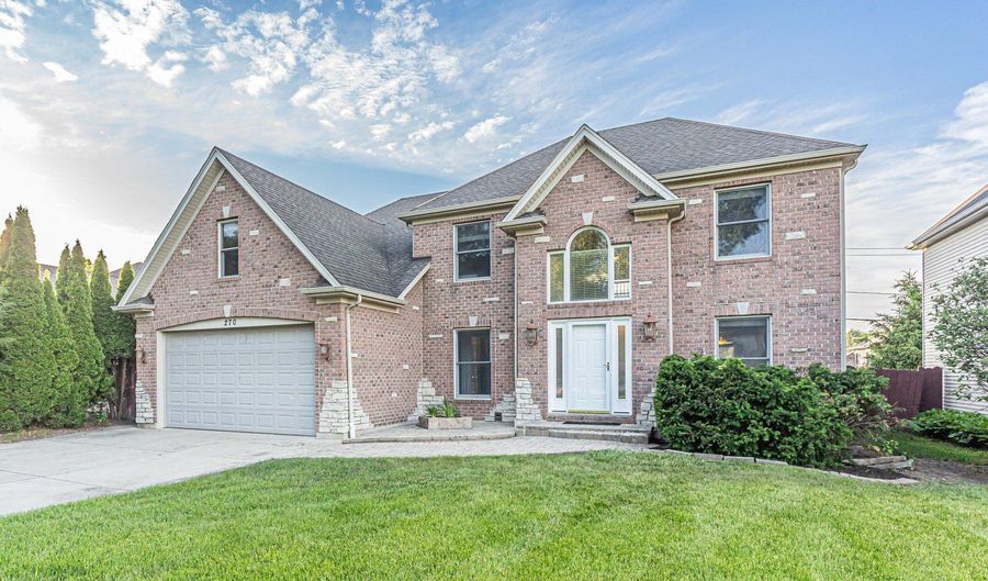 270 E Armitage Ave, Addison, IL 60101 - 4 Beds, 3 Bath