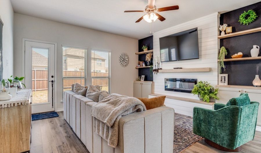 729 Jessica Lynn Ln, Anna, TX 75409 - 4 Beds, 4 Bath