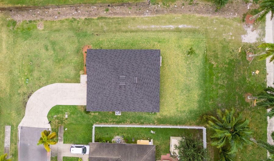 136 Dabou Loop, Belle Glade, FL 33430 - 3 Beds, 2 Bath