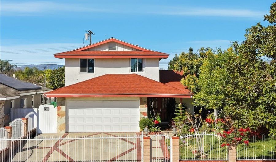 13435 Chase St, Arleta, CA 91331 - 4 Beds, 2 Bath