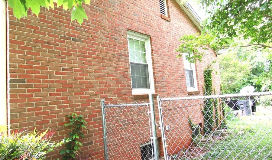 151 Glenway Dr, Amherst, VA 24521 - 4 Beds, 3 Bath