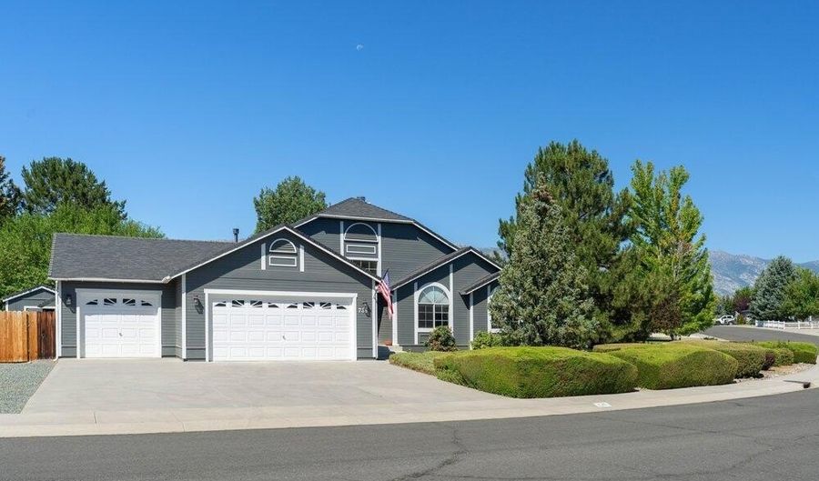 736 Mammoth Way, Gardnerville, NV 89460 - 3 Beds, 2 Bath