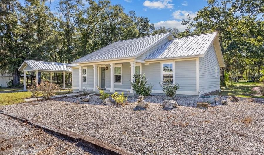 3109 E Bryant Ave, Bell, FL 32619 - 2 Beds, 2 Bath
