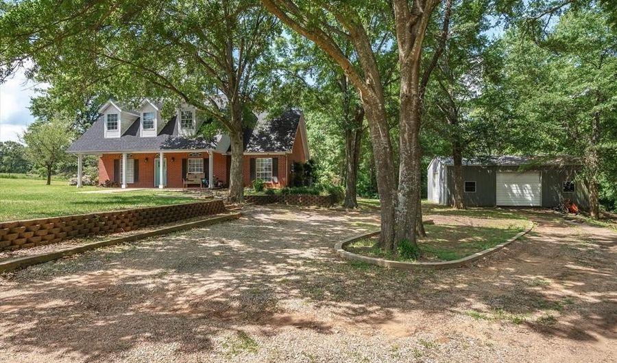 200 County Road 1574, Alba, TX 75410 - 3 Beds, 3 Bath