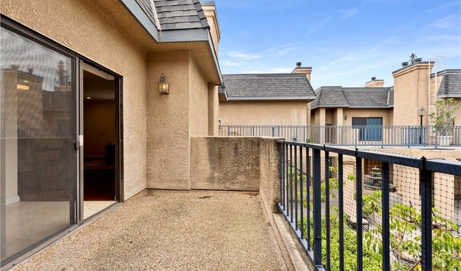 618 Fairview Ave 230, Arcadia, CA 91007 - 2 Beds, 2 Bath