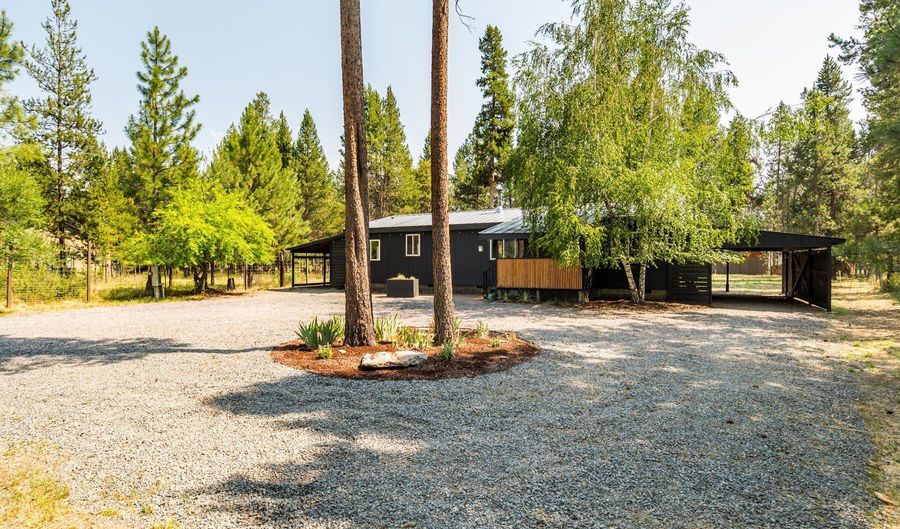 17265 Canvasback Dr, Bend, OR 97707 - 3 Beds, 2 Bath