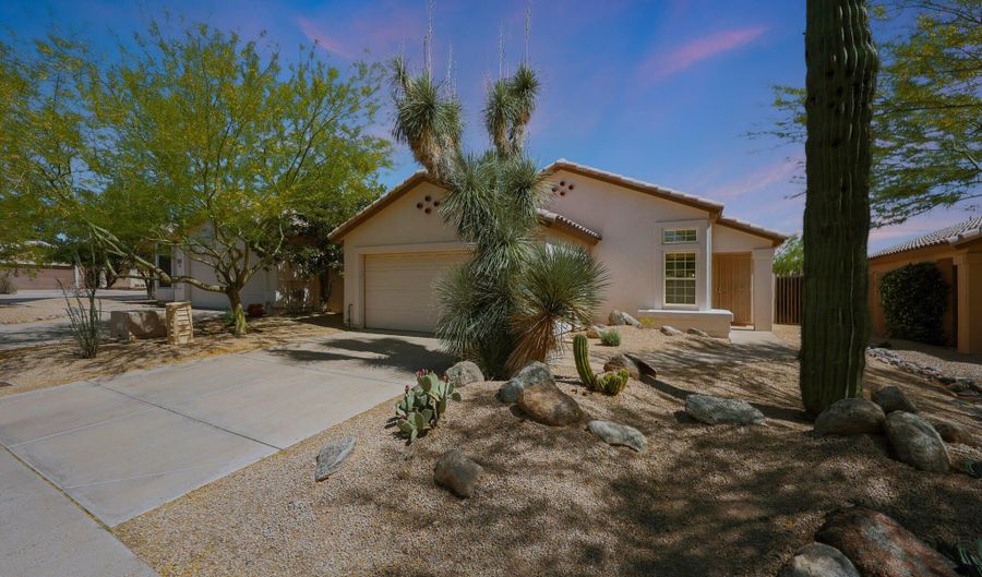 4045 E Desert Marigold Dr, Cave Creek, AZ 85331 - 2 Beds, 2 Bath