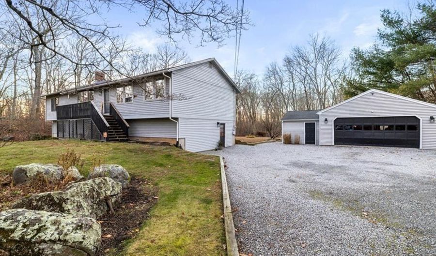 73 Airline Rd, Clinton, CT 06413 - 3 Beds, 3 Bath