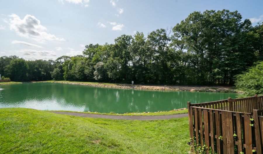 8336 CLAREMONT WOODS Dr, Alexandria, VA 22309 - 4 Beds, 3 Bath