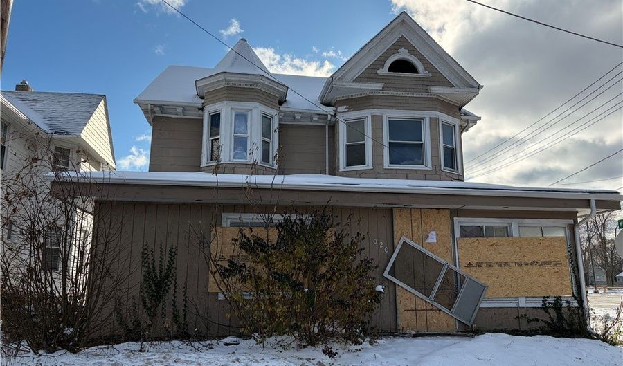 1020 W Prospect Rd, Ashtabula, OH 44004 - 4 Beds, 2 Bath