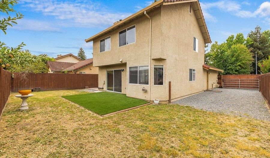 1172 Mancini St, Santa Rosa, CA 95407 - 3 Beds, 3 Bath