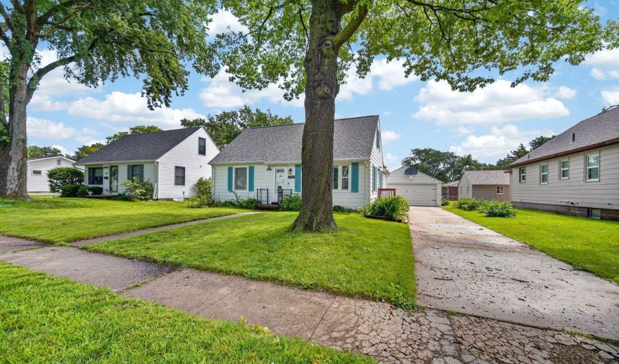 1308 Stafford Ave, Ames, IA 50010 - 3 Beds, 2 Bath