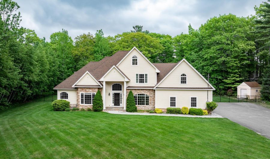 67 Joans Hill Rd, Bangor, ME 04401 - 3 Beds, 3 Bath