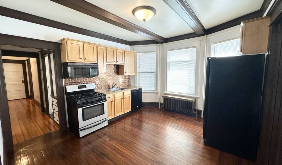 423 Hamilton St Floor 1, Albany, NY 12203 - 4 Beds, 1 Bath