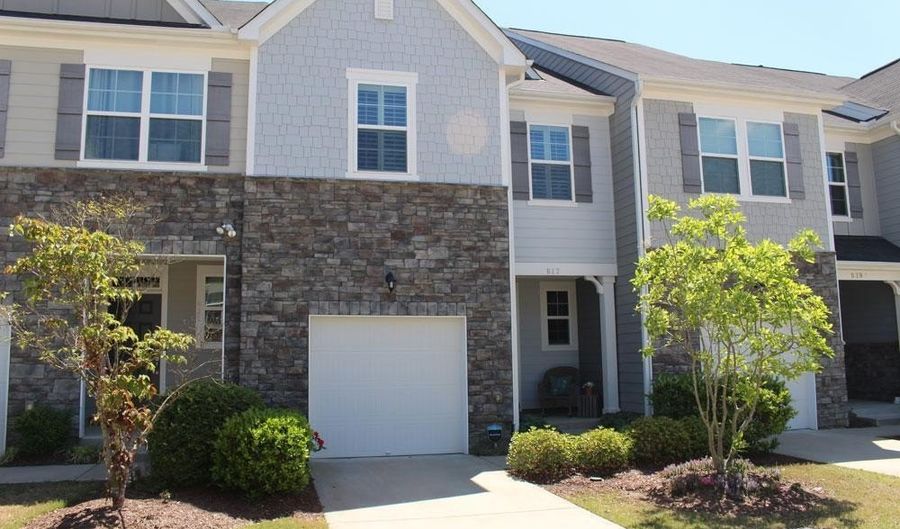 817 New Derby Ln, Apex, NC 27523 - 3 Beds, 3 Bath