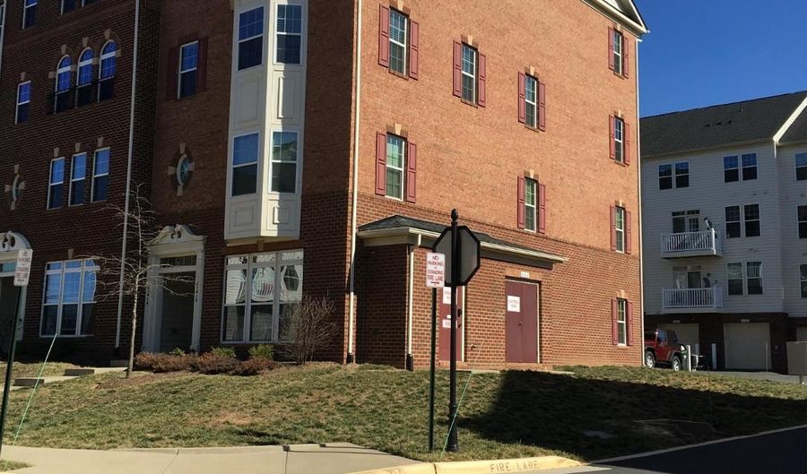 21616 ROMANS Dr, Ashburn, VA 20147 - 3 Beds, 3 Bath