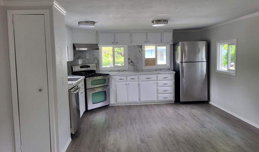 7001 Rogue River Hwy 34, Grants Pass, OR 97527 - 2 Beds, 1 Bath