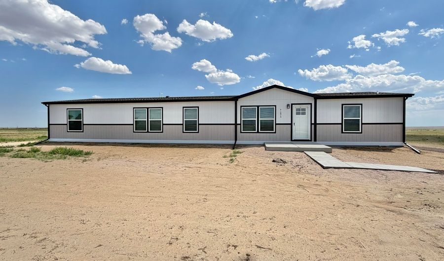 41876 County Road 80, Briggsdale, CO 80611 - 4 Beds, 3 Bath
