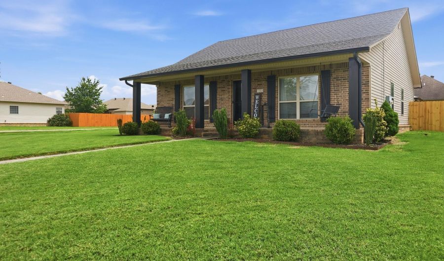 153 Peach St, Austin, AR 72007 - 3 Beds, 2 Bath