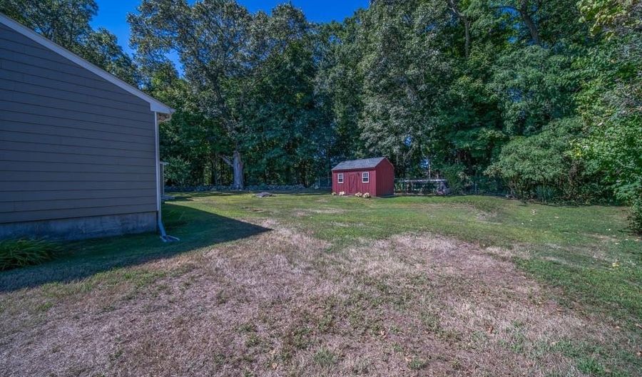 130 Austin Rd, North Kingstown, RI 02852 - 4 Beds, 2 Bath