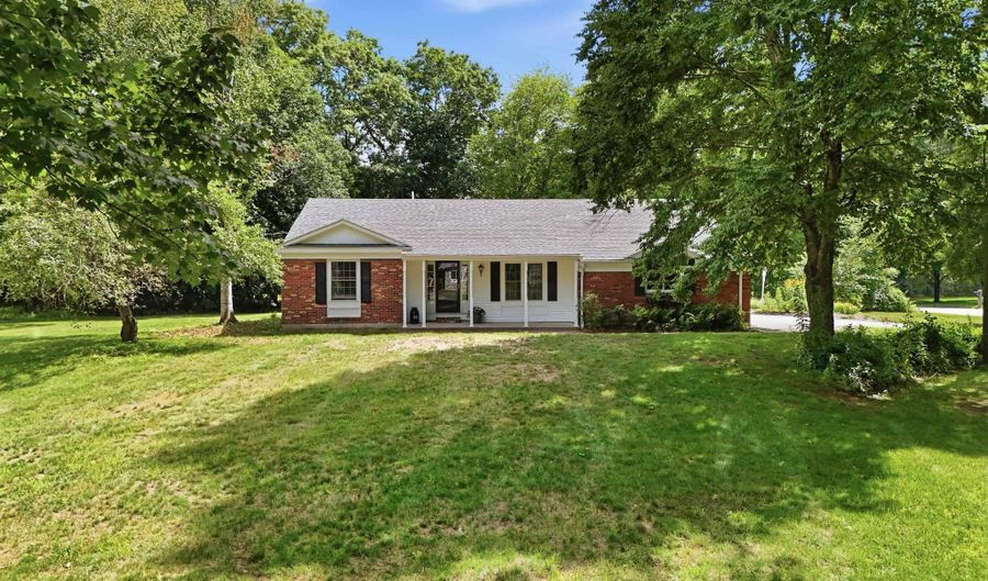 451 Boston Post Rd, Amherst, NH 03031 - 3 Beds, 2 Bath