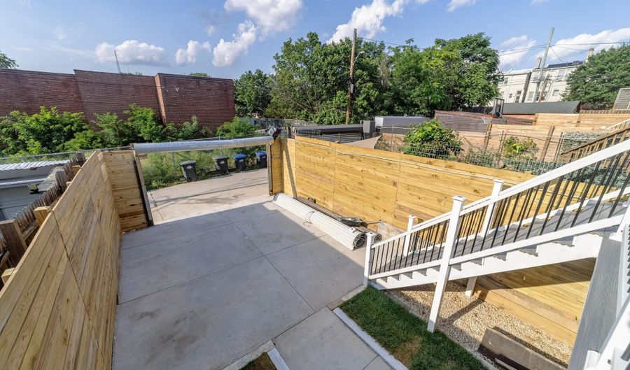 917 EMERSON St NW, Washington, DC 20011 - 4 Beds, 4 Bath