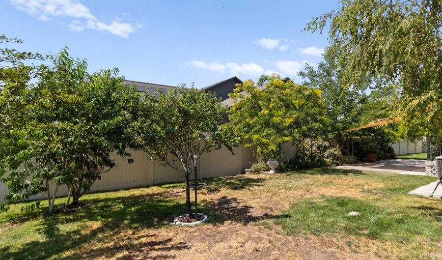 14194 S ROYAL COACHMAN, Bluffdale, UT 84065 - 5 Beds, 3 Bath