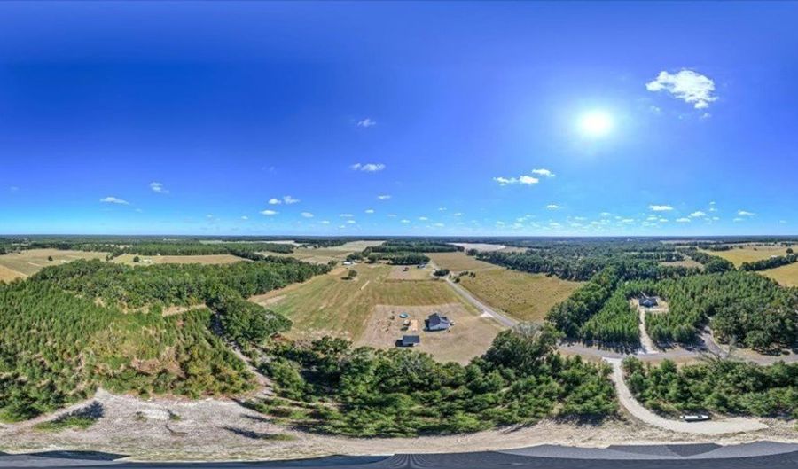 4906 36th St, Bell, FL 32619 - 3 Beds, 2 Bath