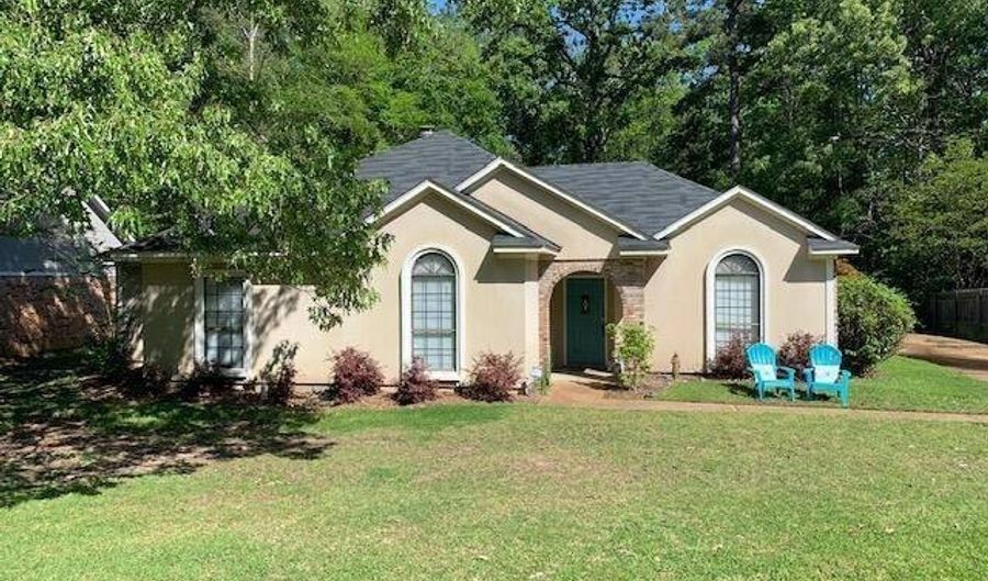 113 Hanover Dr, Brandon, MS 39047 - 3 Beds, 2 Bath