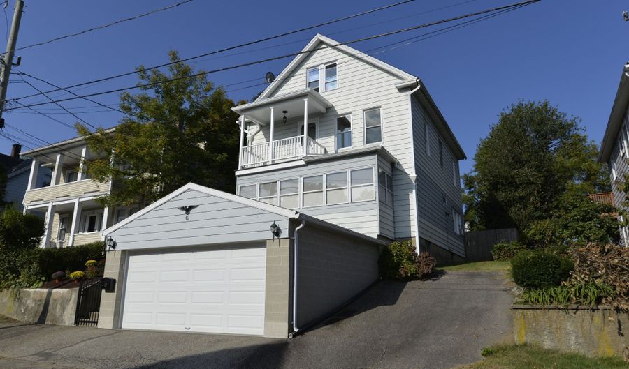 42 Bassett St, Ansonia, CT 06401 - 4 Beds, 2 Bath