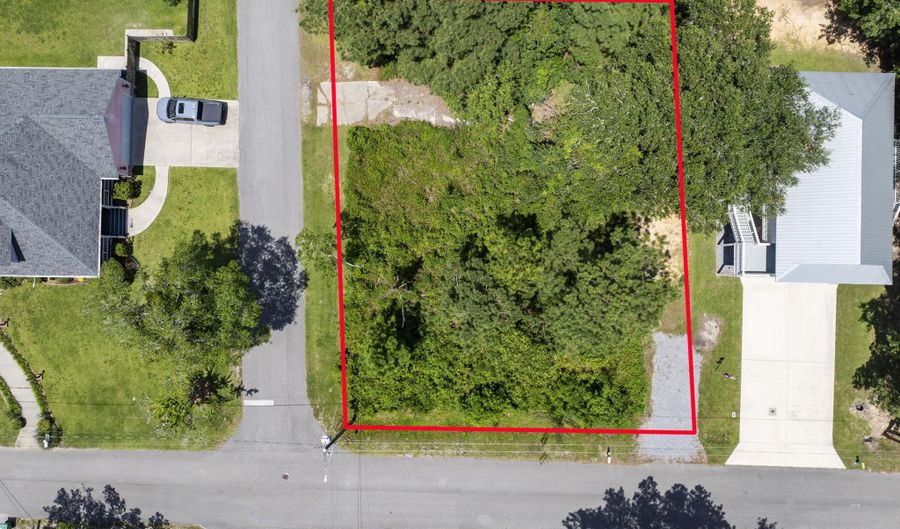 233 Leonhard Ave, Bay St. Louis, MS 39520 - 0 Beds, 0 Bath