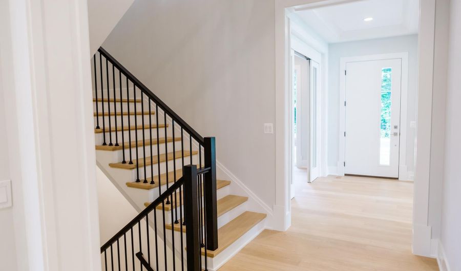 6615 LOCUST Way, Annandale, VA 22003 - 5 Beds, 6 Bath