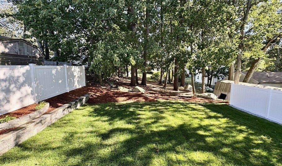 5 Day St, Billerica, MA 01821 - 4 Beds, 3 Bath