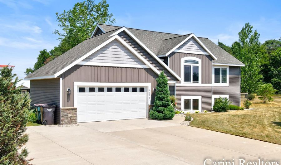 9035 Meadows Pointe Dr, Allendale, MI 49401 - 3 Beds, 2 Bath