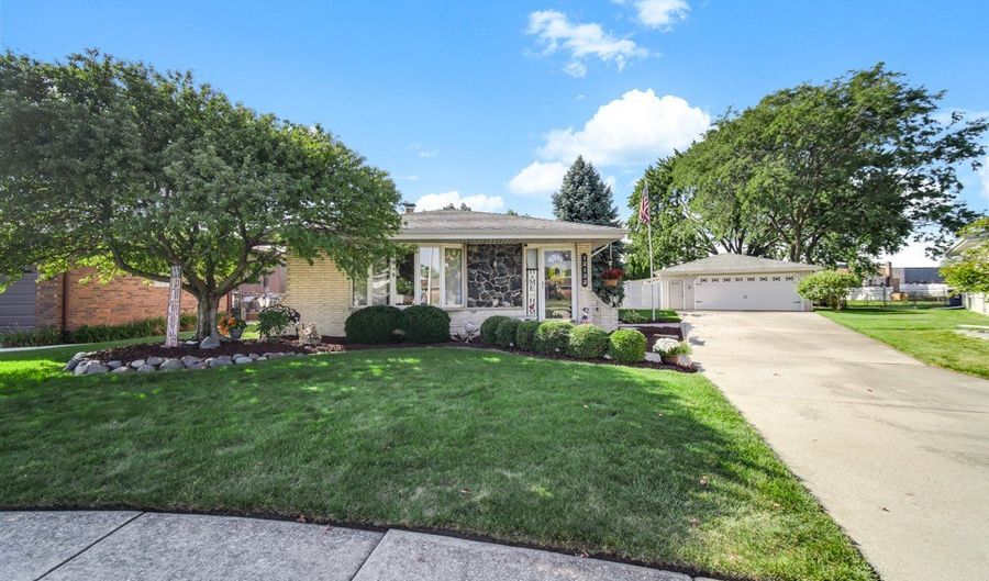 12132 S James Dr, Alsip, IL 60803 - 3 Beds, 2 Bath