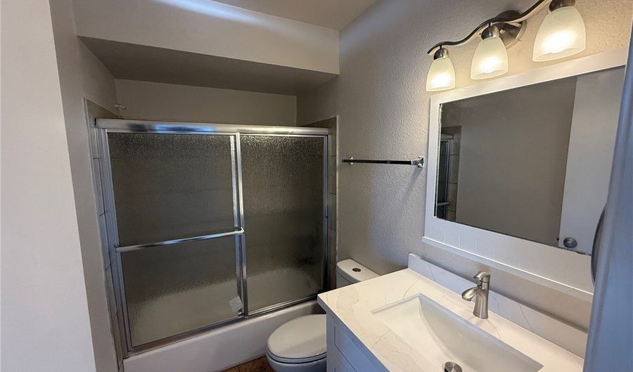419 E Sycamore St D, Anaheim, CA 92805 - 2 Beds, 2 Bath