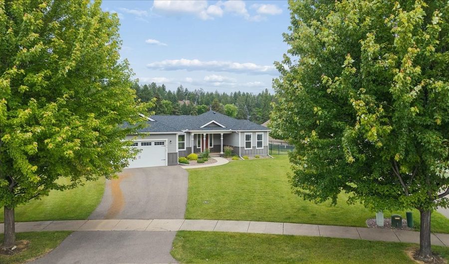 615 Mill Pond Pl, Bigfork, MT 59911 - 3 Beds, 2 Bath