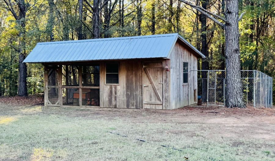 1450 CR 704, Blue Mountain, MS 38610 - 5 Beds, 4 Bath