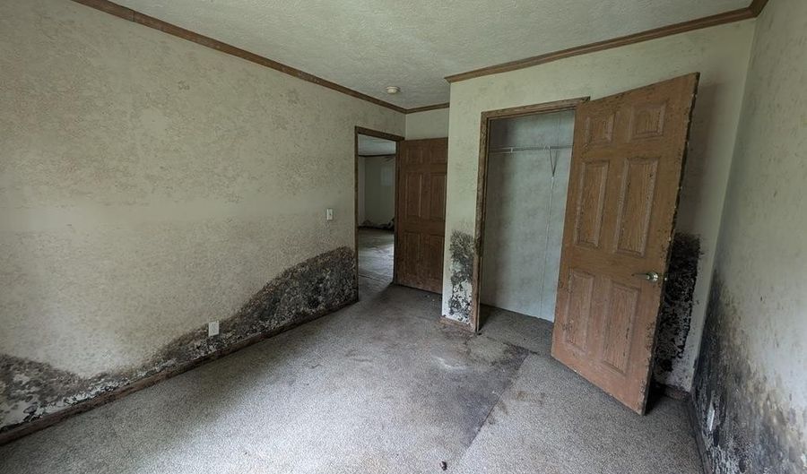 1500 N Algood Dr, Bloomfield, IN 47424 - 3 Beds, 2 Bath