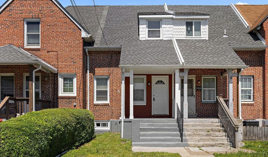 251 RIDGE Rd, Claymont, DE 19703 - 2 Beds, 2 Bath